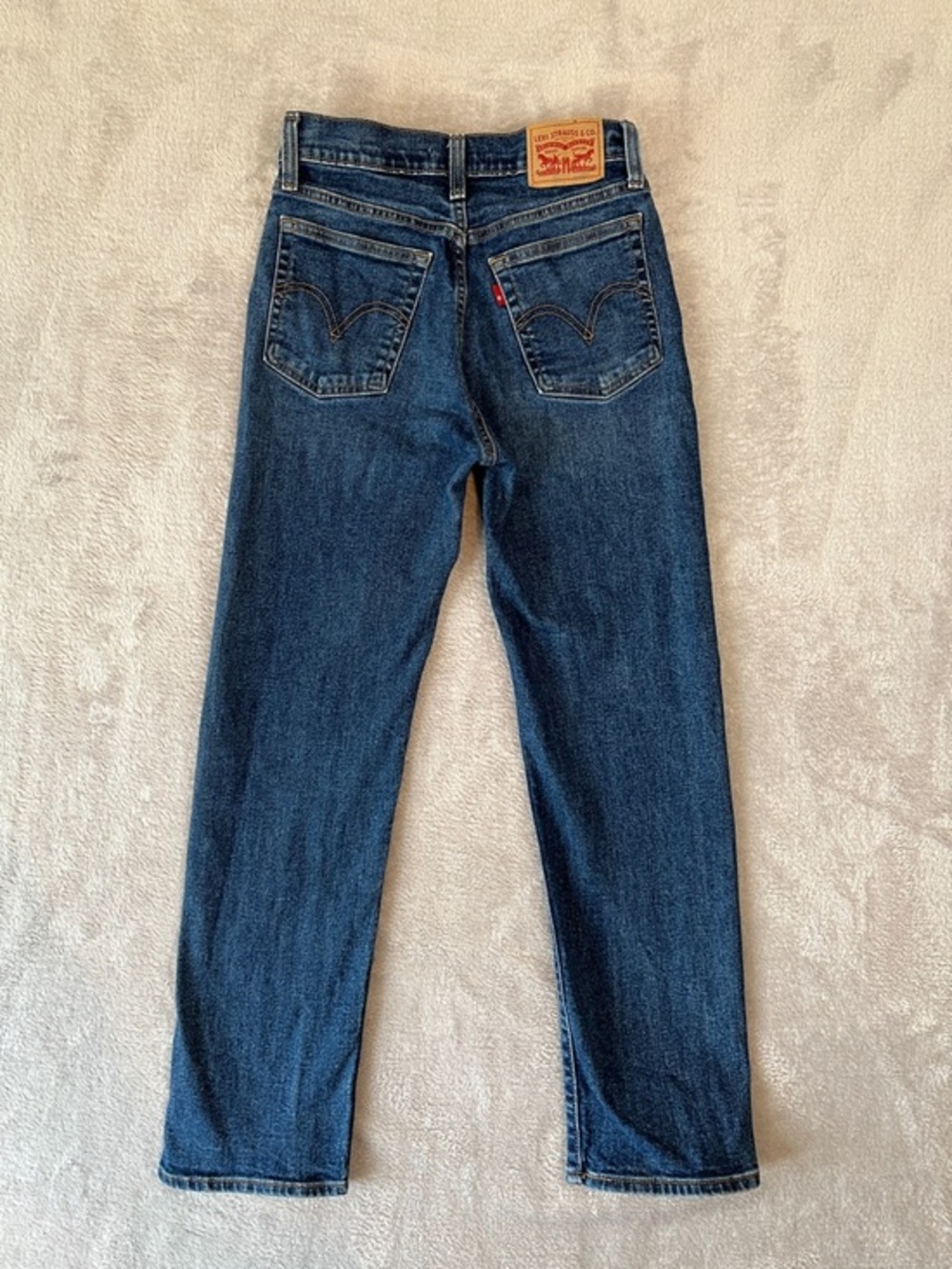 Levi's Women's Wedgie Straight Jeans 27 High Rise Dark Wash‎ Button Fly - Picture 3 of 12